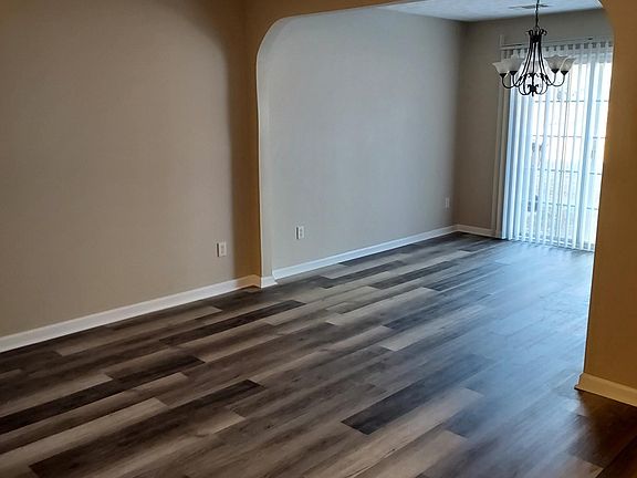 2nd image of 245 Magnolia Gardens Walk