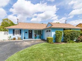 17621 Caprino Pl, Van Nuys, CA 91406