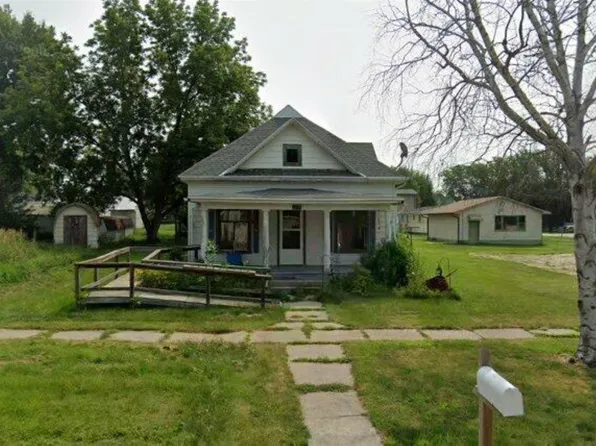 605 P St, Neligh, NE 68756