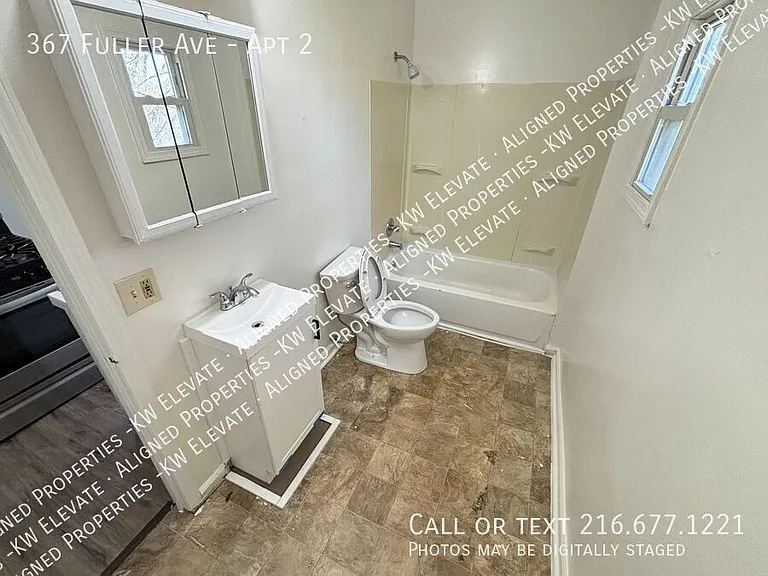 367 Fuller St #2 — Photo 9