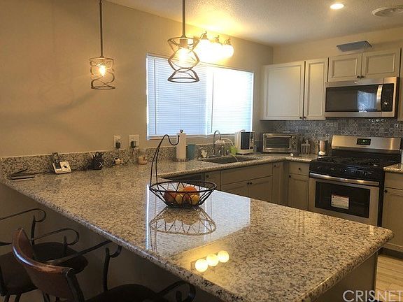 2nd image of 634 W Avenue J11