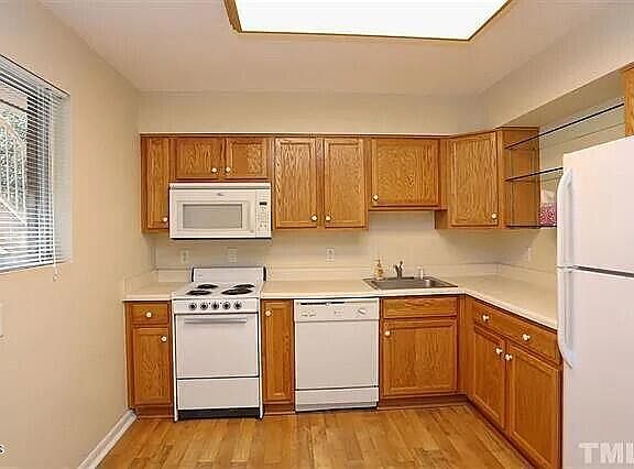 2nd image of 4 Shepherd Ln #D