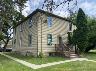 S17W22234 Anoka Ave, Town Of Waukesha, WI 53186