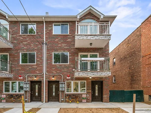 10605 49th Avenue, Corona, NY 11368