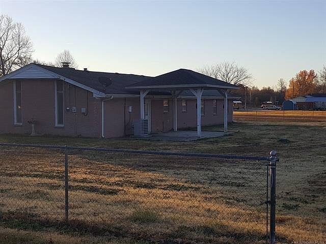 2nd image of 9702 S 193rd Ave E