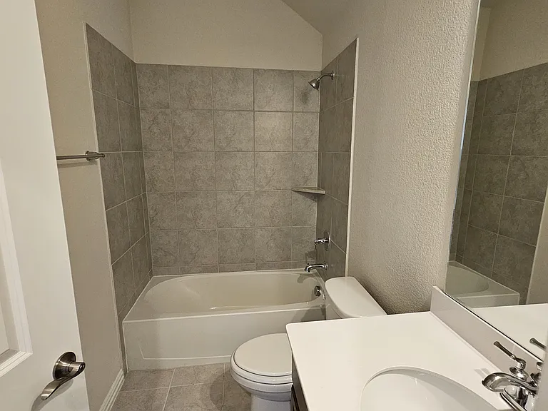 2038 Celebration Ln — Photo 20