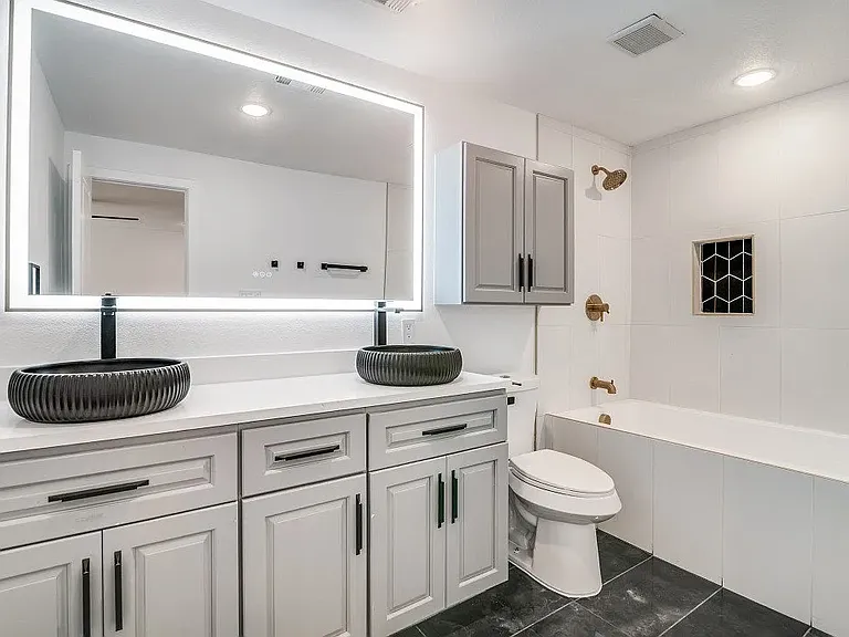 610 E Tyler St — Photo 10