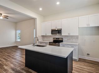 408 W Marlin St, Willis, TX 77378