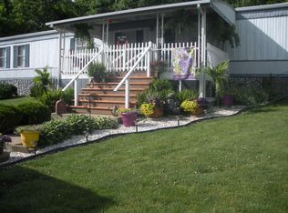 99 Mobile Dr, Millwood, WV 25239