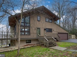 2624 Pennwood Rd, Lancaster, PA 17601