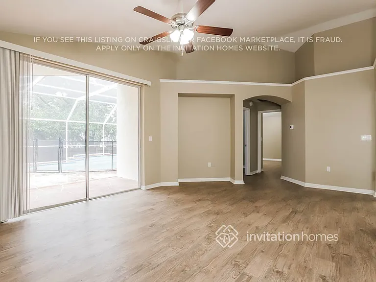 2502 Clareside Dr — Photo 4