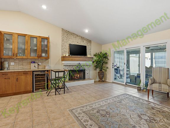 5th image of 5450 W Saragosa St