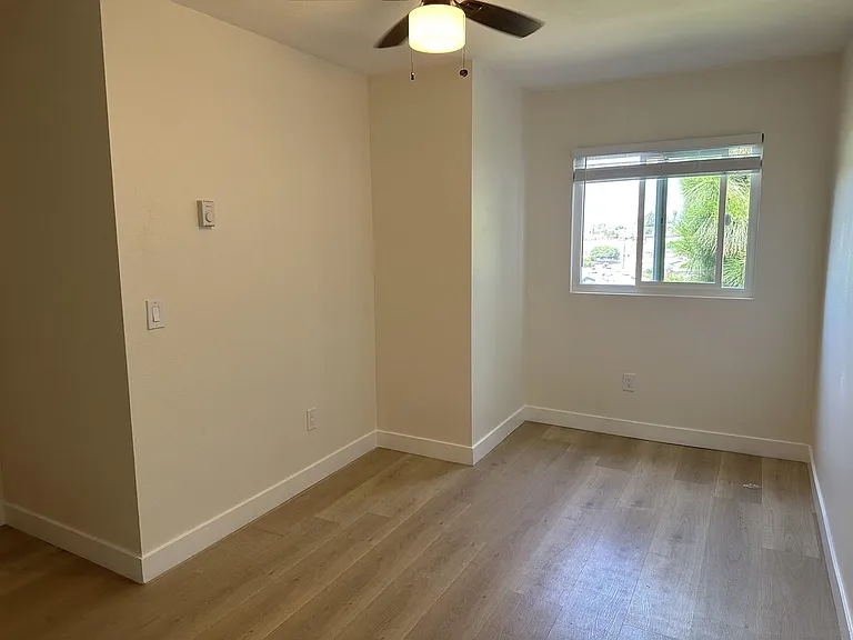 1450 Melrose Ave #103 — Photo 31