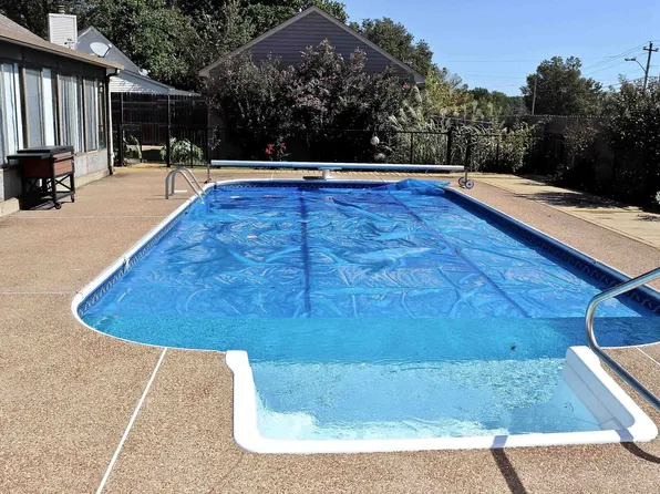 6925 Silver Hill Ln, Bartlett, TN 38135