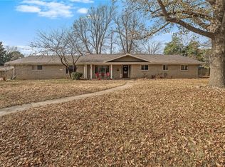 1106 Ranch Dr, Springdale, AR 72762