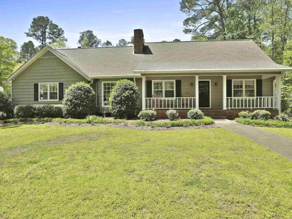 1037 Sandy Creek Rd, Fayetteville, GA 30214