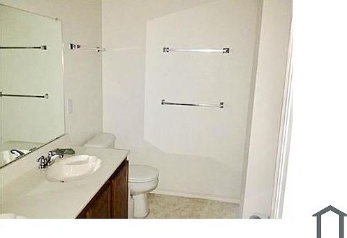 3rd image of 13033 Barbarosa Dr