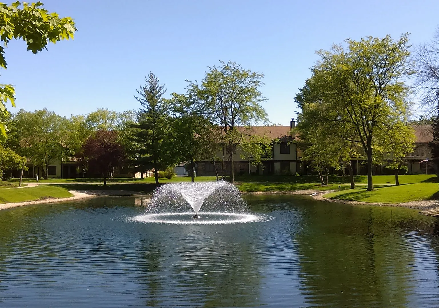 The Ponds on Plum Grove — Photo 3