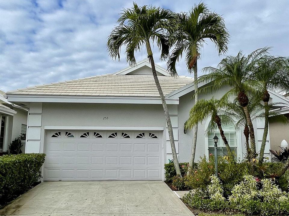 1st image of 253 Canterbury Cir