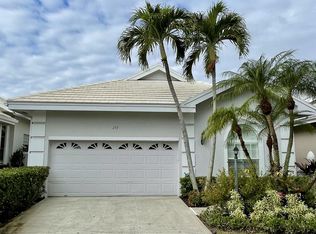 253 Canterbury Cir, Palm Beach Gardens, FL 33418