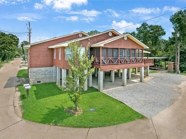 31648 Shelton Dr, Springfield, LA 70462