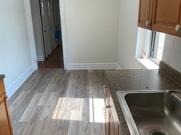 4th image of 6006 43rd Ave APT 4B