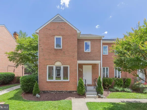 16 Rockcrest Cir, Rockville, MD 20851