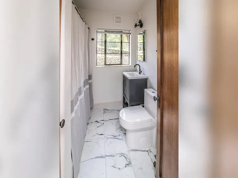 219 W 9th Ave — Photo 8