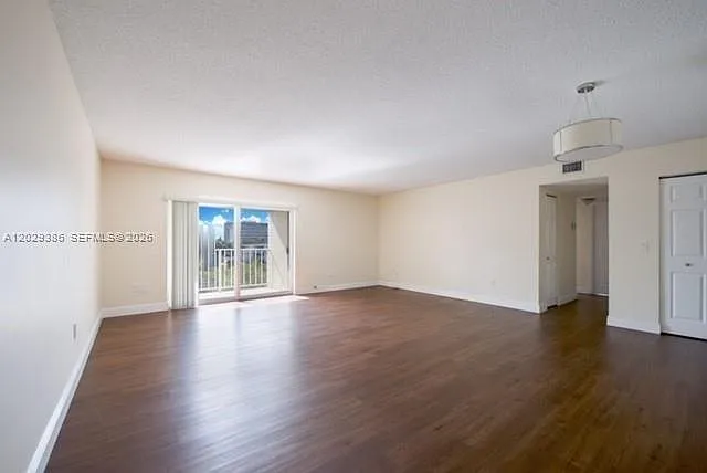 7747 SW 86th St #D-402 — Photo 2