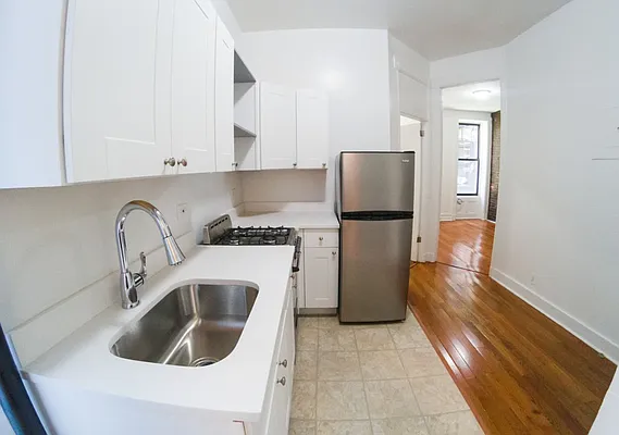 Rented by Roselyn  Fortuna LLC | media 17