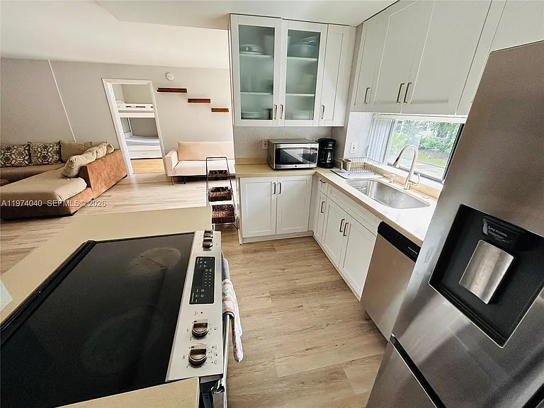 17021 N Bay Rd #219 — Photo 10