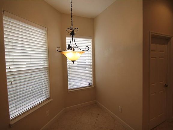 4th image of 8245 Tivoli Dr