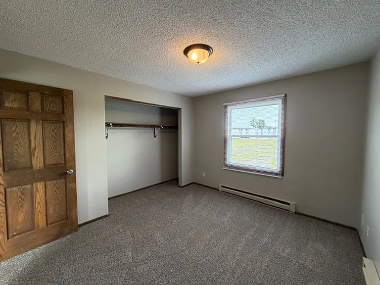 1212 Meridian Heights Dr — Photo 8