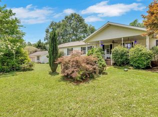 215 Pearson Rd, Woodruff, SC 29388