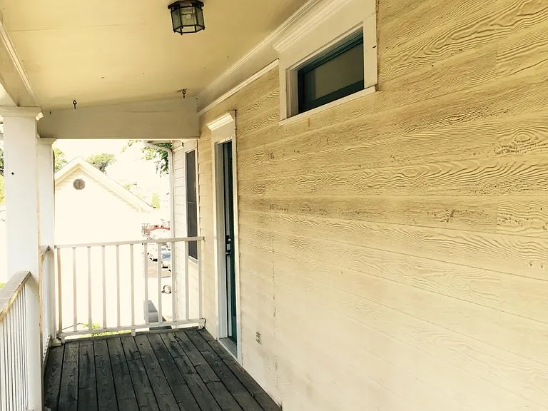 Each bedroom has private door access to the Upper Deck