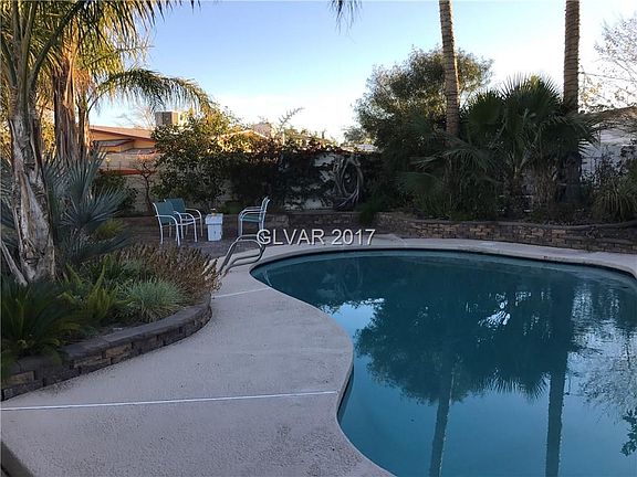 2nd image of 6933 Cortez Ct