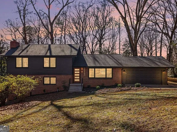 2465 Sunset Dr, Atlanta, GA 30345