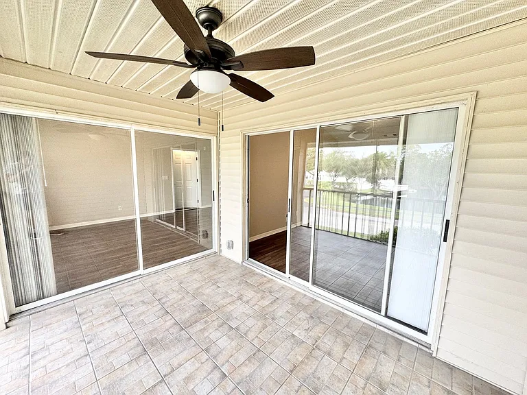 P (Lake Pointe Condo Rentals) — Photo 18