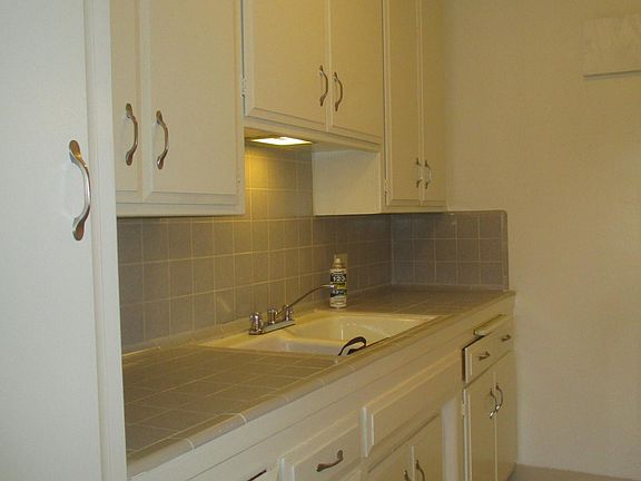 4th image of 1130 E 1st St Unit 203