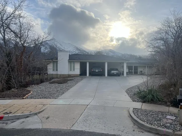 5720 S Oakwood Dr E, Ogden, UT 84405