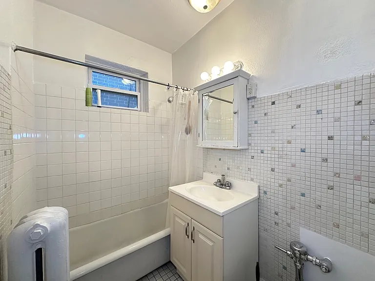2129 N Dayton St #402 — Photo 18