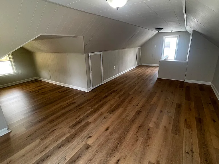 12317 Darlington Ave — Photo 8