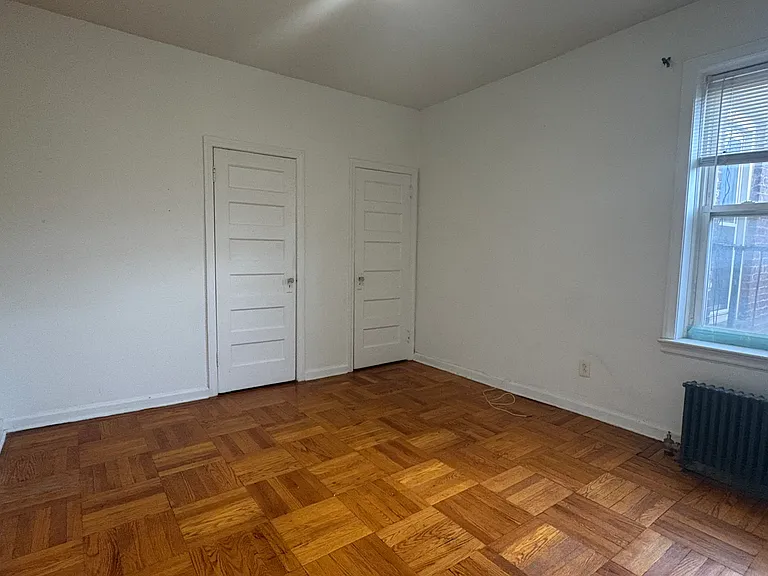 302 N 3rd St #8 — Photo 3
