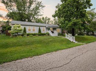 810 Alan Dr, Lake Orion, MI