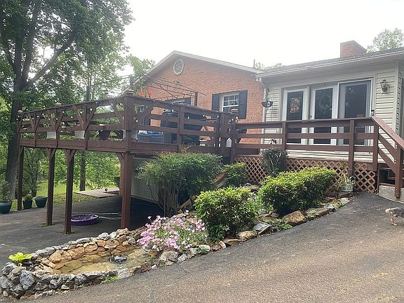 Driveway side of house 