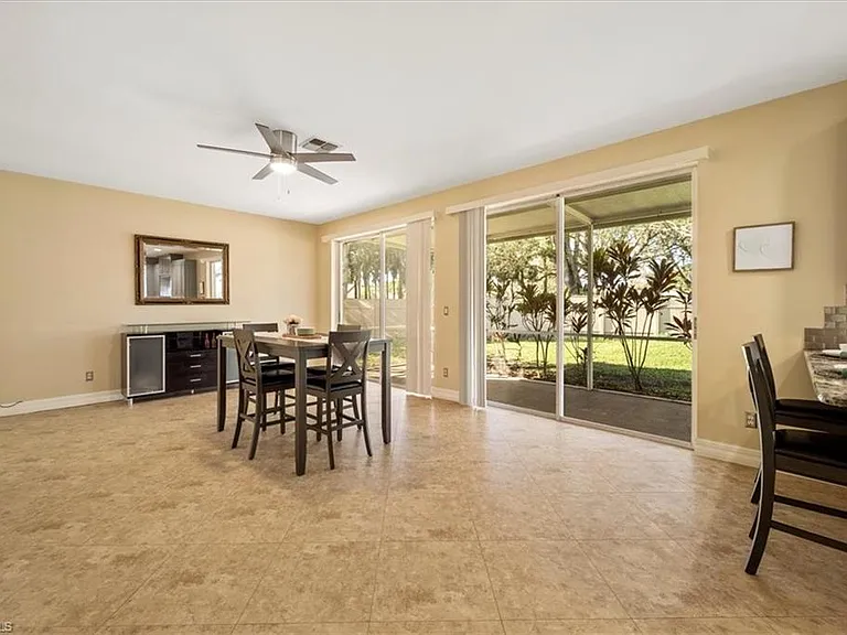 12341 Eagle Pointe Cir — Photo 13