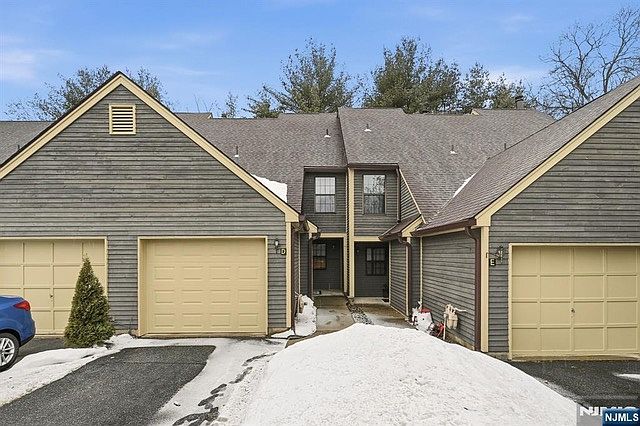 1st image of 24D Foxboro Ln #D
