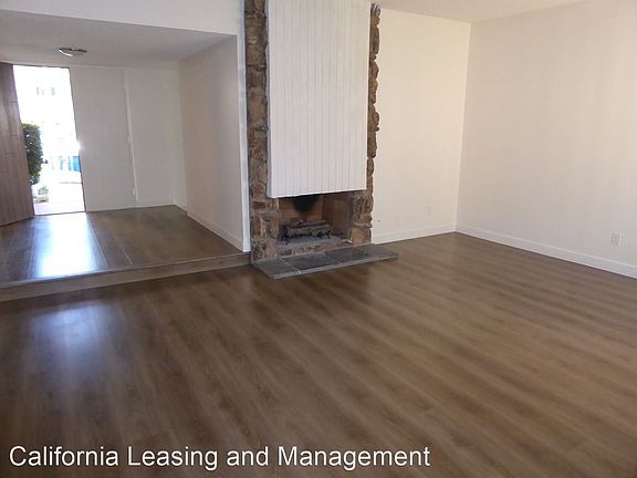 5th image of 13729 Aldergrove St