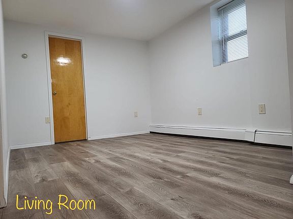 4th image of 1322 Herald Ave