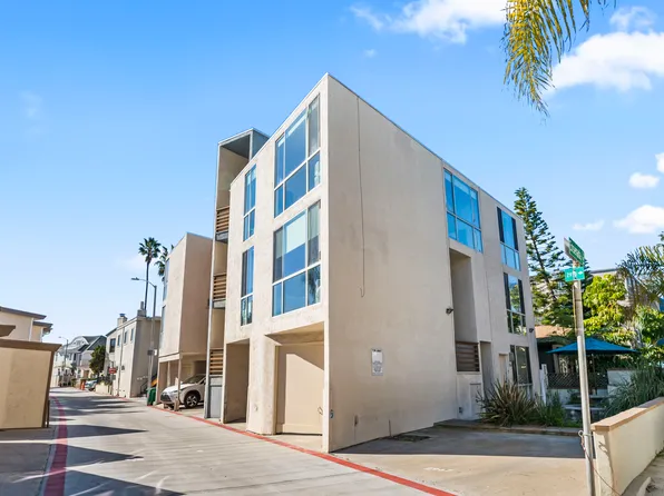 2965 Bayside Ln, San Diego, CA 92109